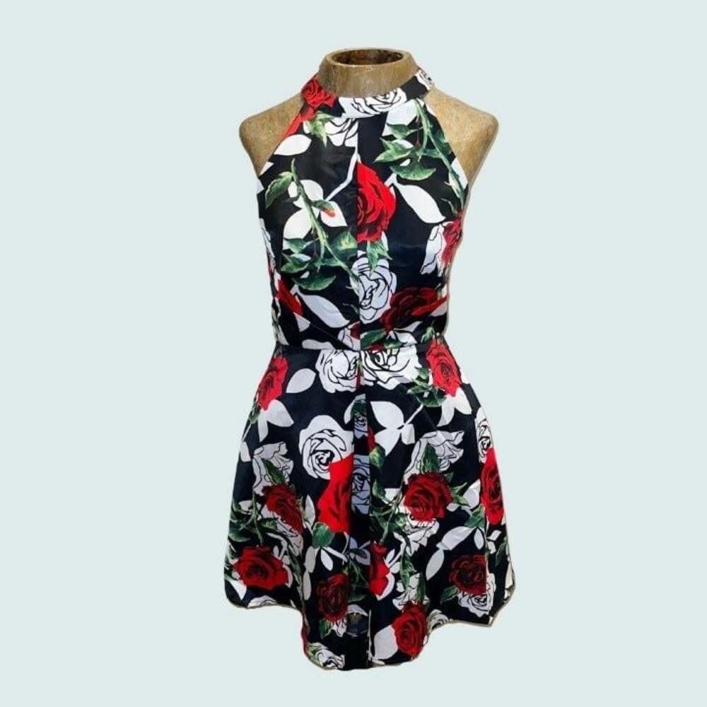 ROMEO + JULIET COUTURE BLACK DRESS RED ROSES WHITE ROSES M NWT
